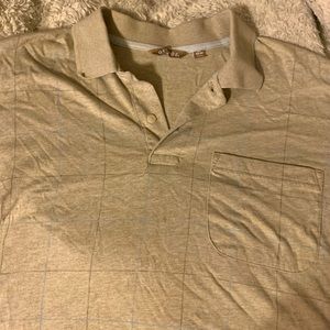 Beige Short-Sleeve Polo. Size LG